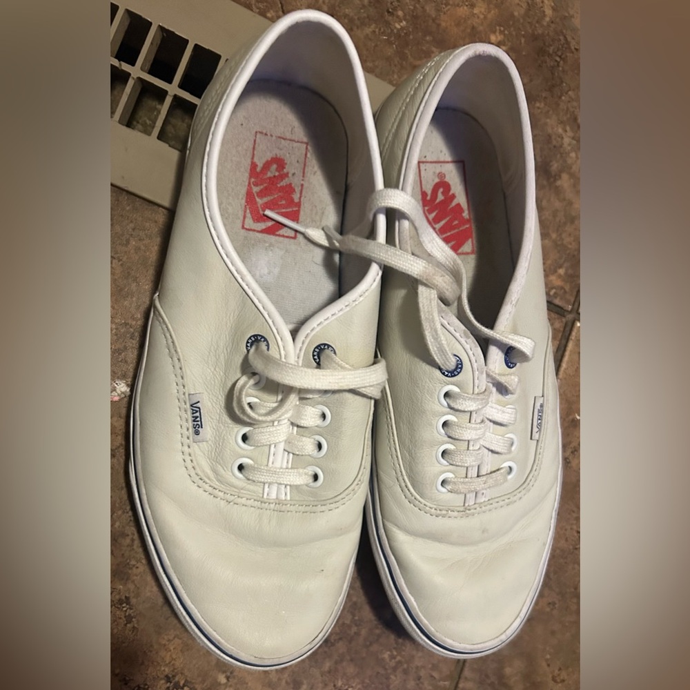Vans 10 skate shoes authentic flats sneakers woman’s
